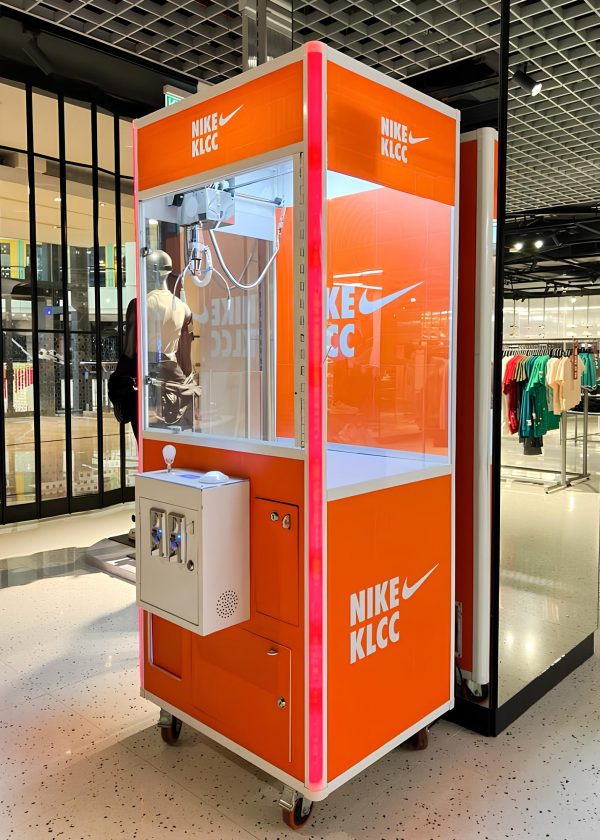 MACHINE A PINCE COLOR – Image 2